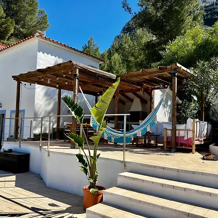 House With Swimming Pool And Amazing Sea And Mountain Views In Montgo, Casa vacanze