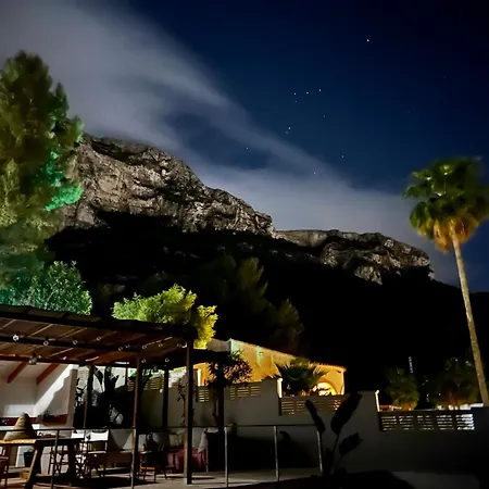 House With Swimming Pool And Amazing Sea And Mountain Views In Montgo, Casa vacanze *
