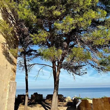 House With Swimming Pool And Amazing Sea And Mountain Views In Montgo, Casa vacanze Dénia