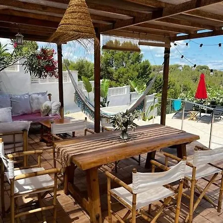 House With Swimming Pool And Amazing Sea And Mountain Views In Montgo, Holiday home *