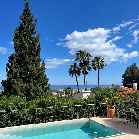 Vakantiehuis House With Swimming Pool And Amazing Sea And Mountain Views In Montgo,